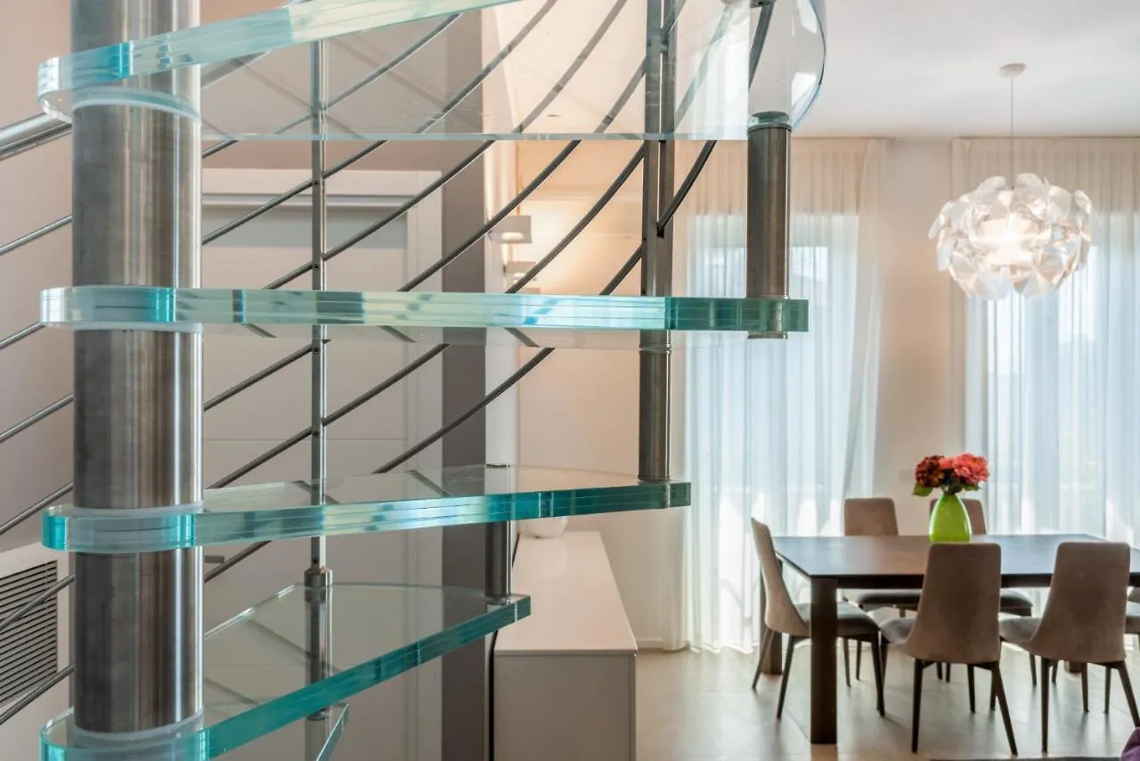 Easylife - Wonderful Penthouse With Terrace A Few Steps From The Duomo Apartment Milan