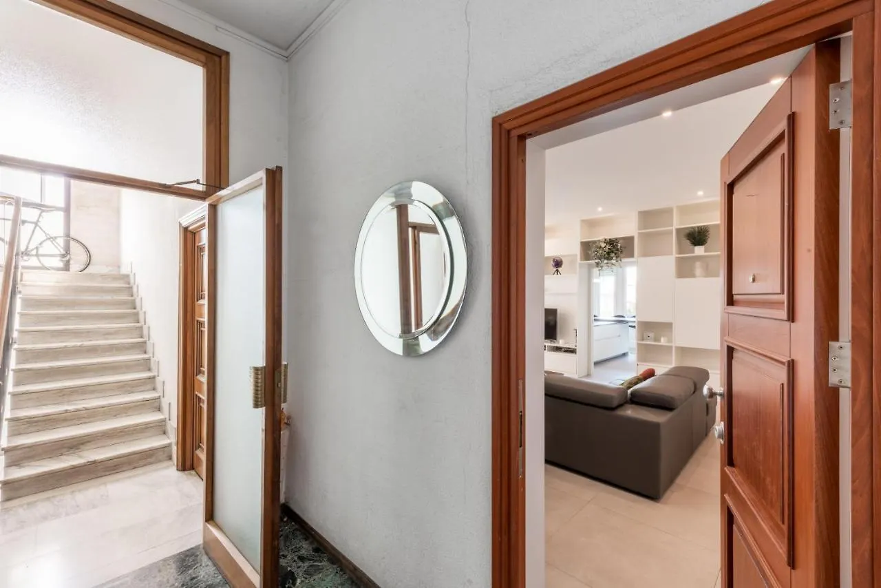 Apartmán Easylife - Wonderful Penthouse With Terrace A Few Steps From The Duomo Milán Itálie