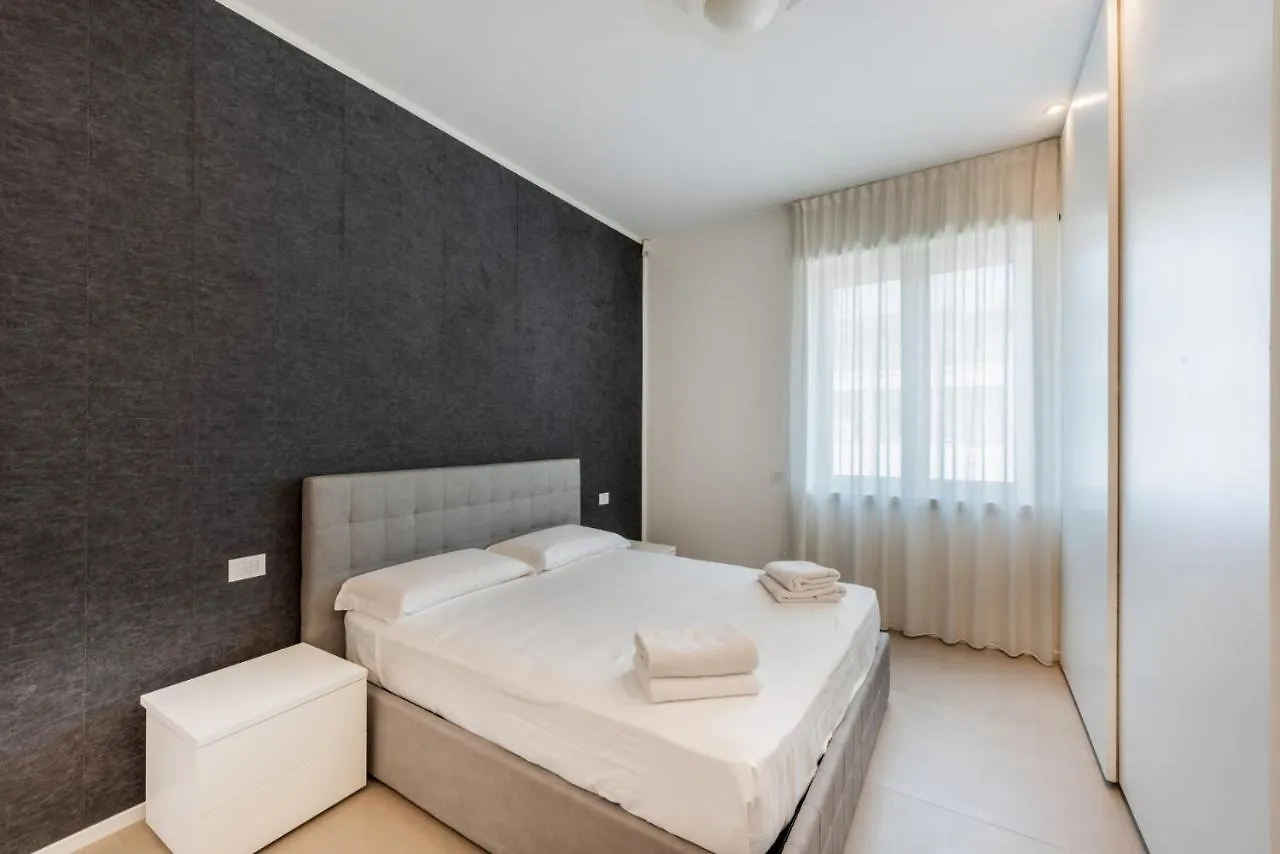 Apartmán Easylife - Wonderful Penthouse With Terrace A Few Steps From The Duomo Milán